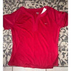 New Nike women’s red‎ tennis shirt size XL